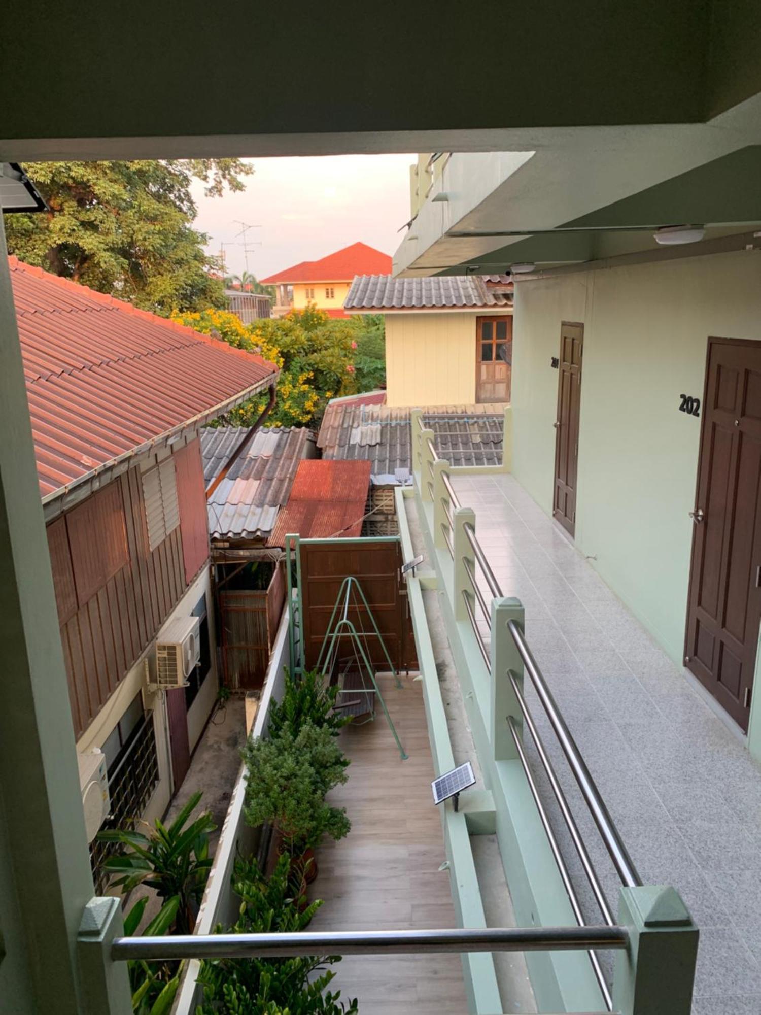 Self Check-In Apartment By Baiput Hometel Ayutthaya Bagian luar foto