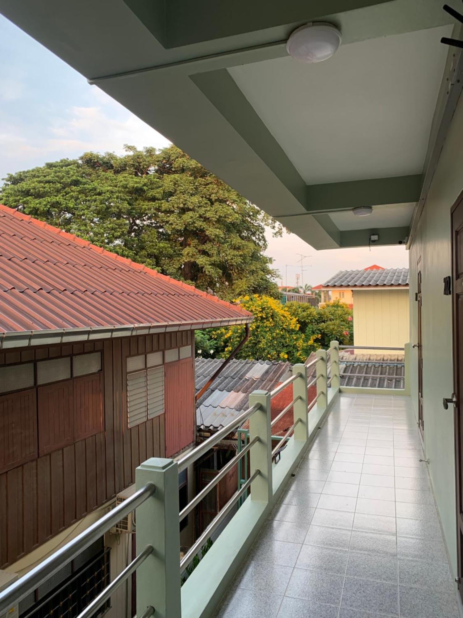 Self Check-In Apartment By Baiput Hometel Ayutthaya Bagian luar foto